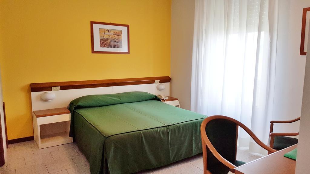 Hotel Italie Et Suisse Stresa Exterior photo
